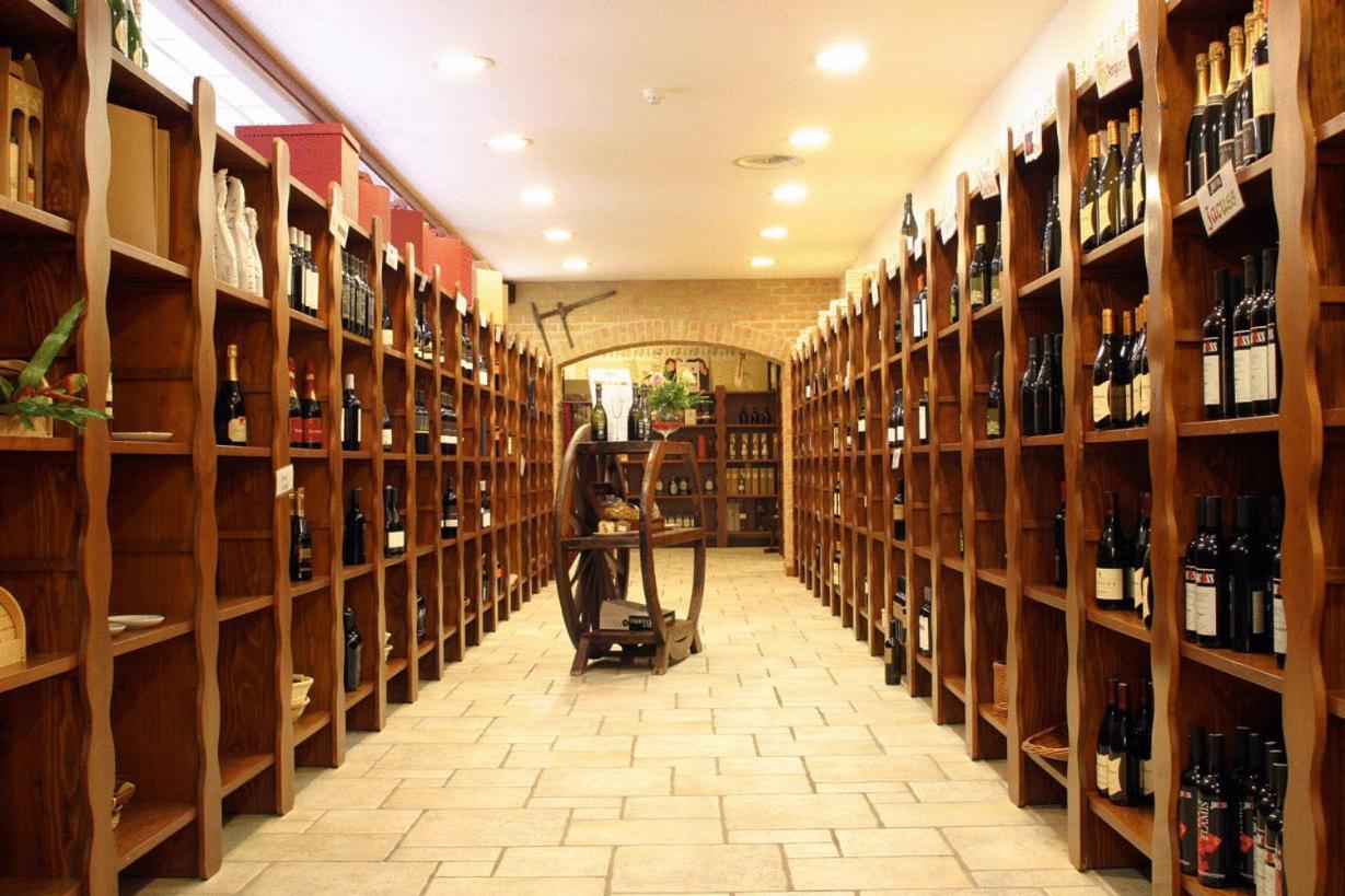 威利酒店 格莫纳德尔弗留利 外观 照片
